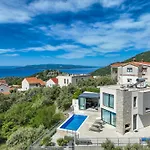 Villa Oscar